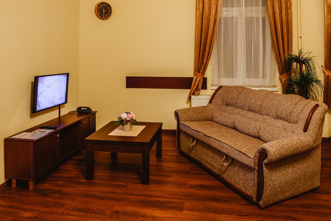 Hotel Kaskada Poprad Exterior foto