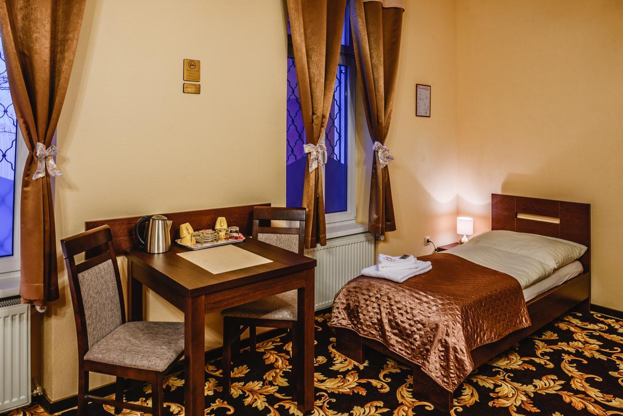 Hotel Kaskada Poprad Exterior foto